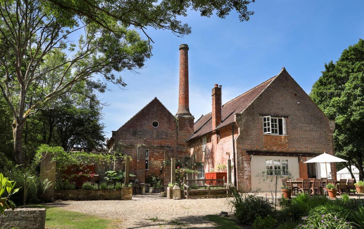 The Brick House Villa Beaulieu Exterior foto