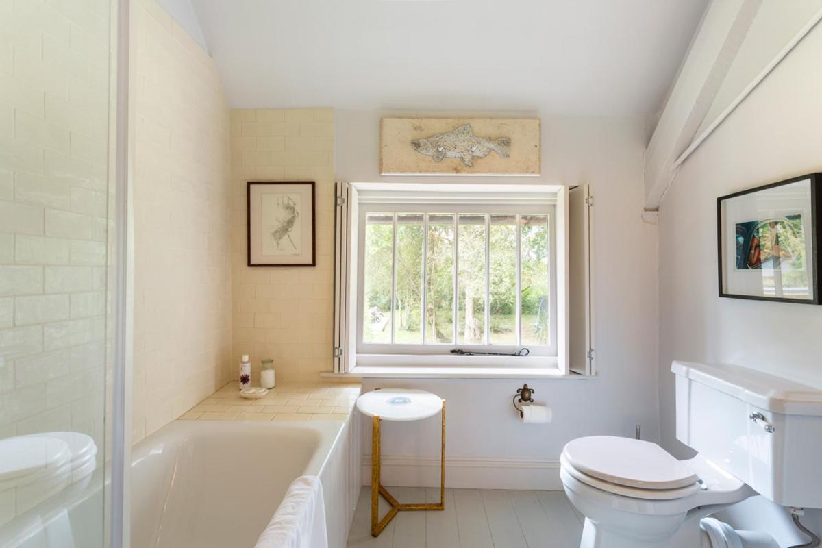 The Brick House Villa Beaulieu Exterior foto